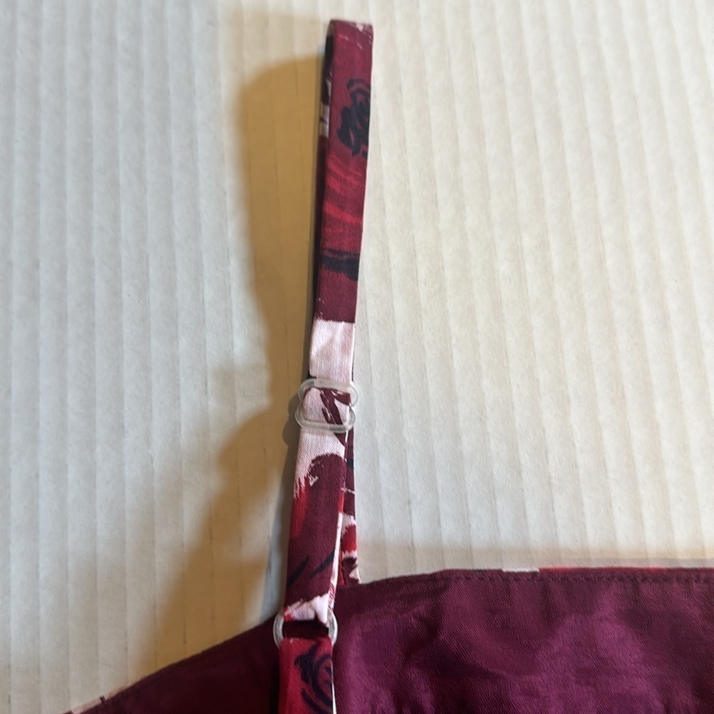 Trina Turk Los Angeles sleeveless red burgundy floral top adjustable straps - Picture 8 of 11